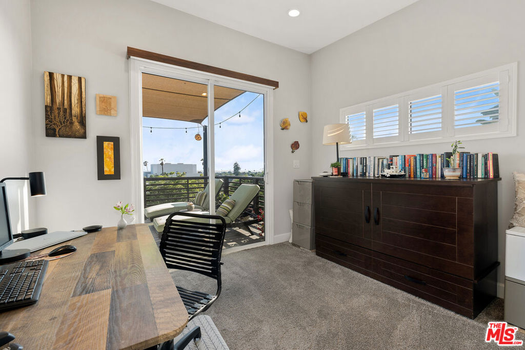 2141 El Jardin Avenue