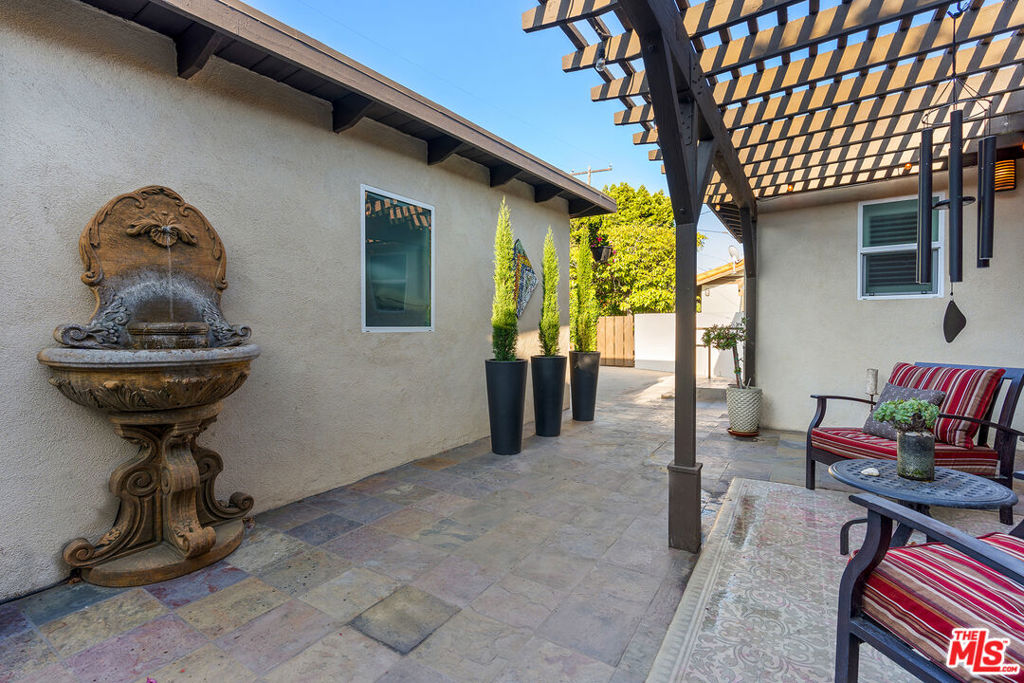 2141 El Jardin Avenue