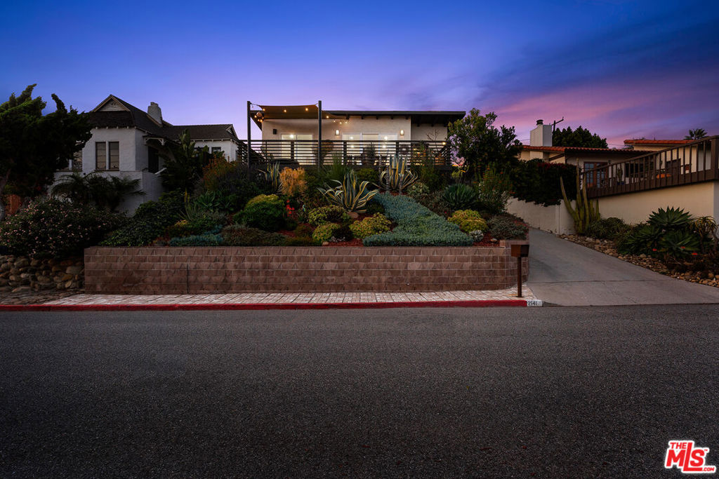 2141 El Jardin Avenue