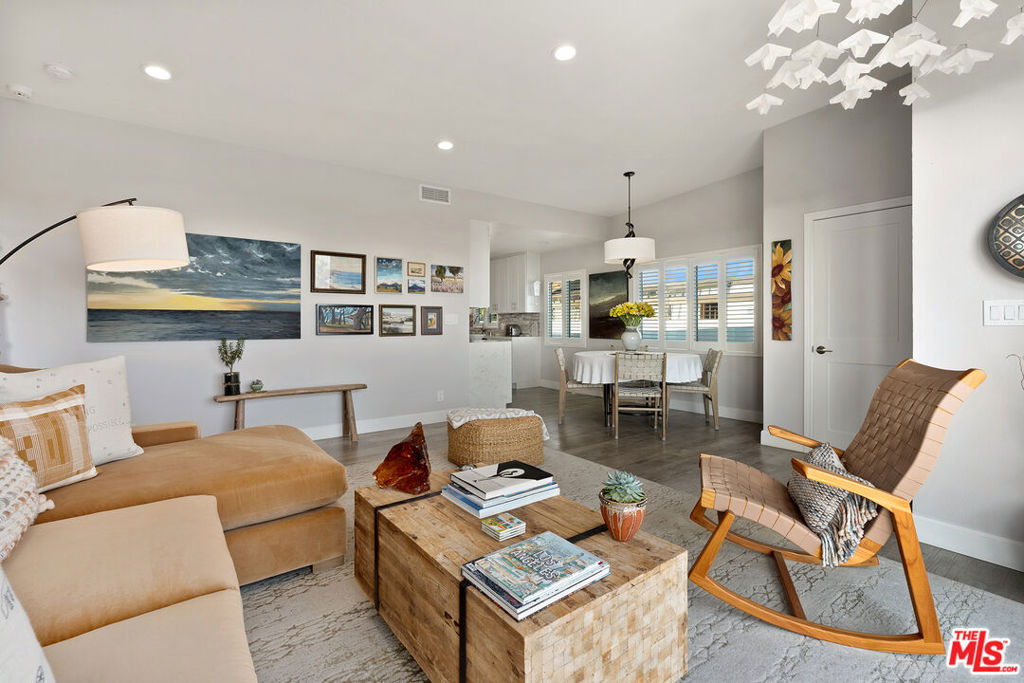 2141 El Jardin Avenue
