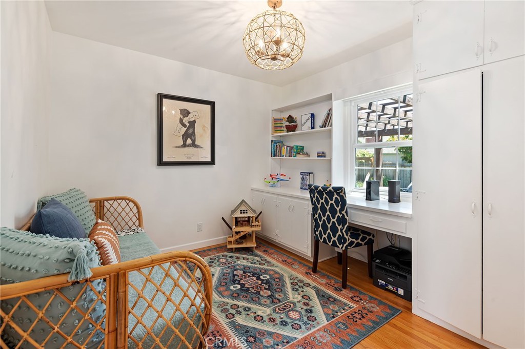 386 Dorothy Avenue