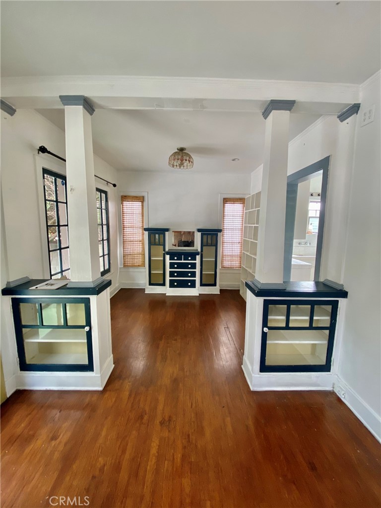 967 E Thompson Boulevard