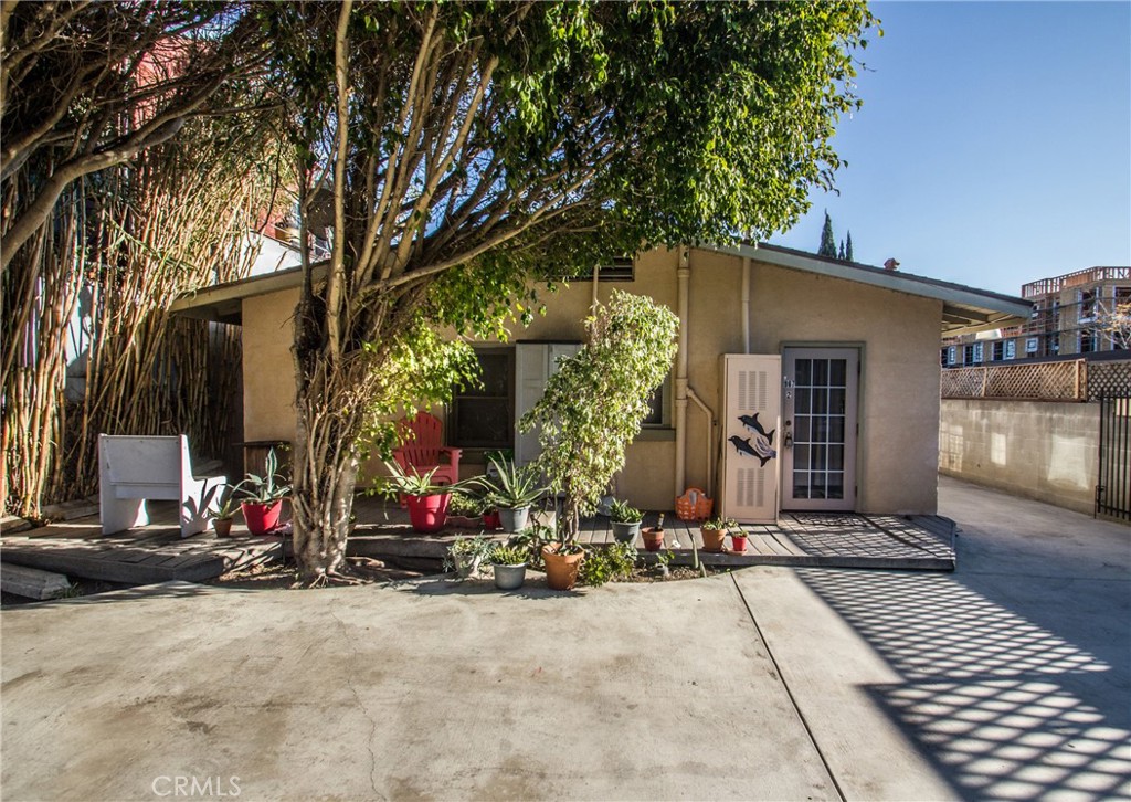 967 E Thompson Boulevard