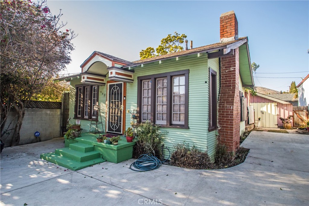 967 E Thompson Boulevard