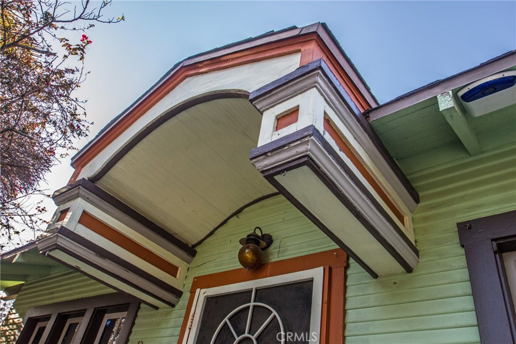 967 E Thompson Boulevard