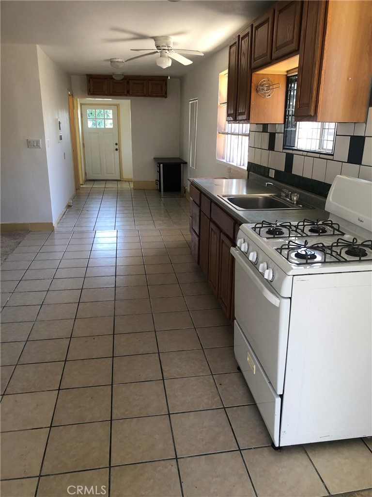 967 E Thompson Boulevard