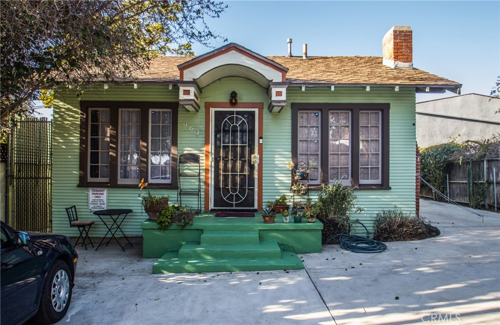 967 E Thompson Boulevard