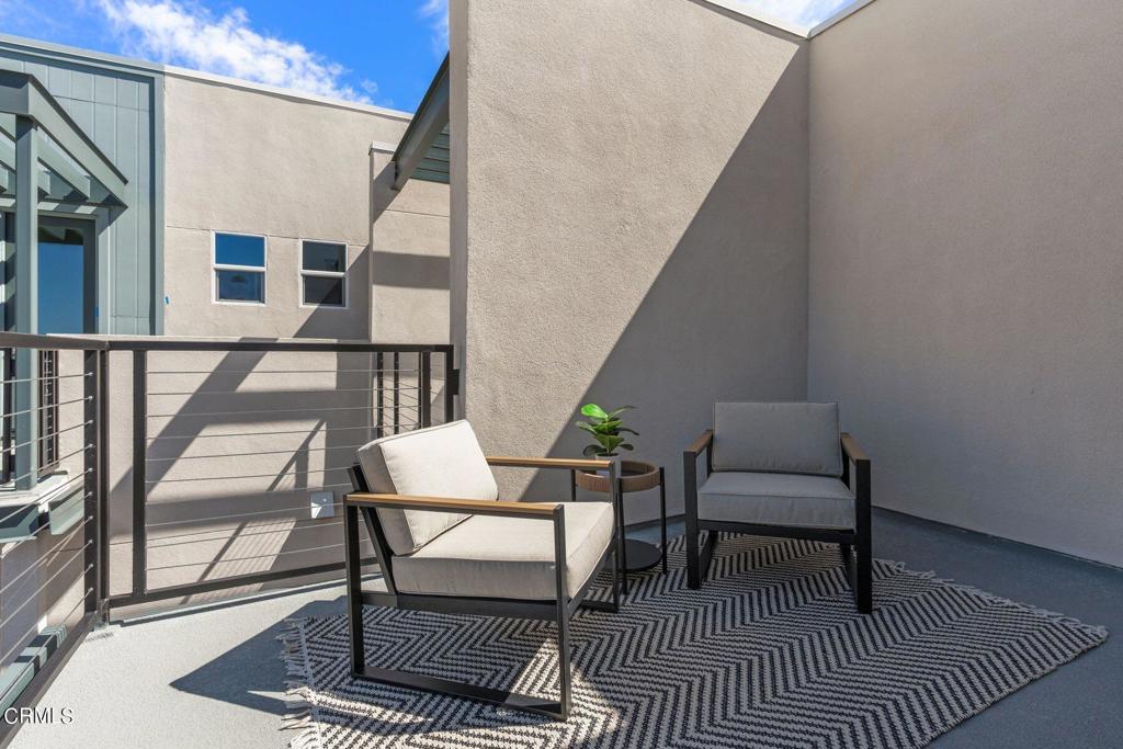 1260 E Thompson Boulevard 101