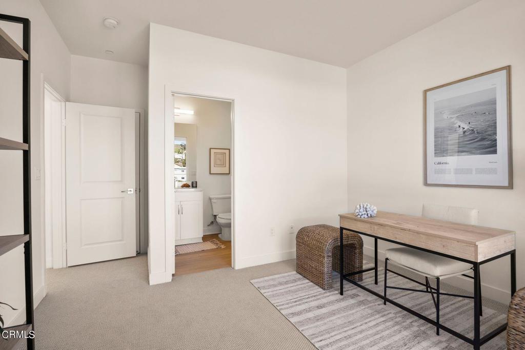 1230 E Thompson Boulevard 104