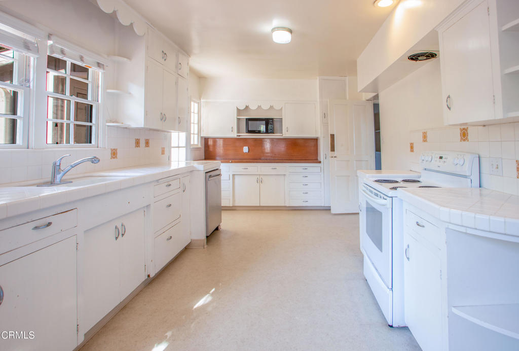 2971 Foothill Road