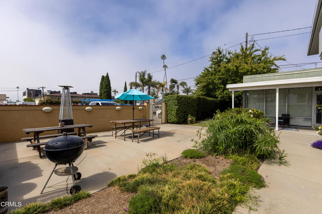 940 E Santa Clara Street 200