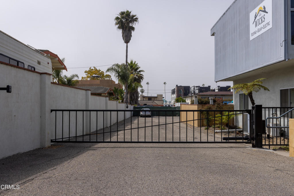 940 E Santa Clara Street 200