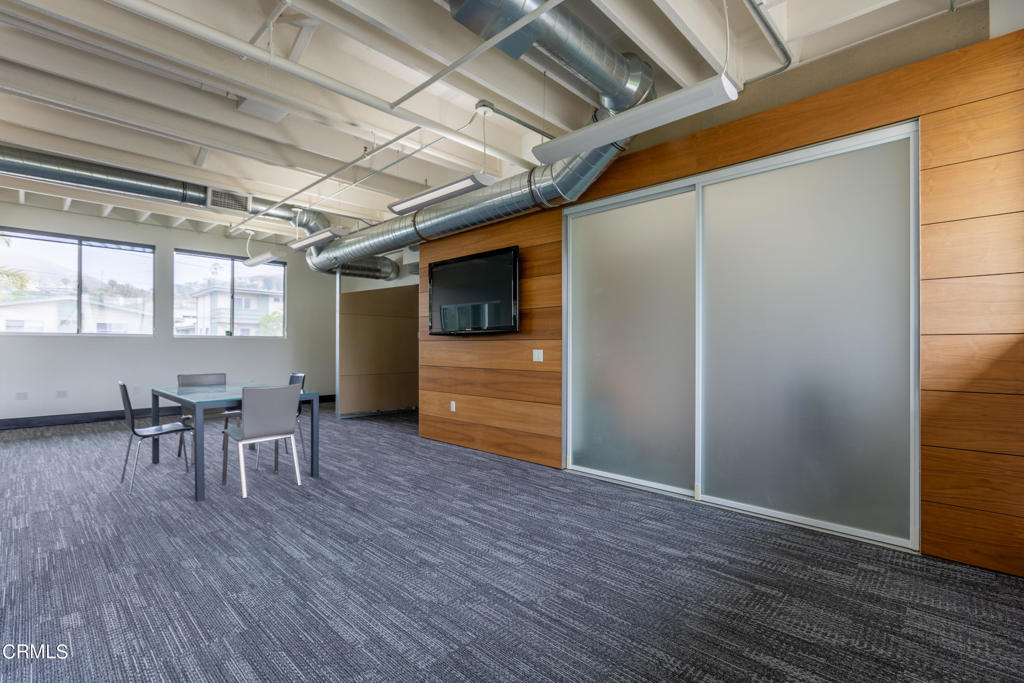 940 E Santa Clara Street 200