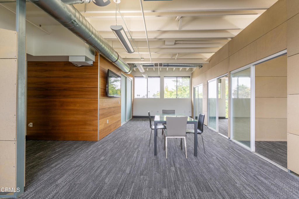 940 E Santa Clara Street 200