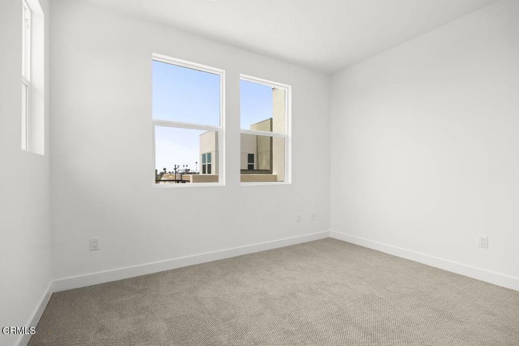 1260 E Thompson Boulevard 103
