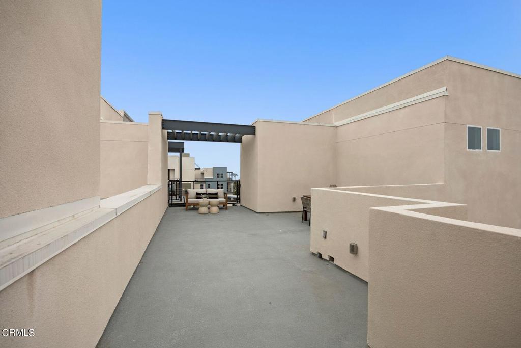 1230 E Thompson Boulevard 102