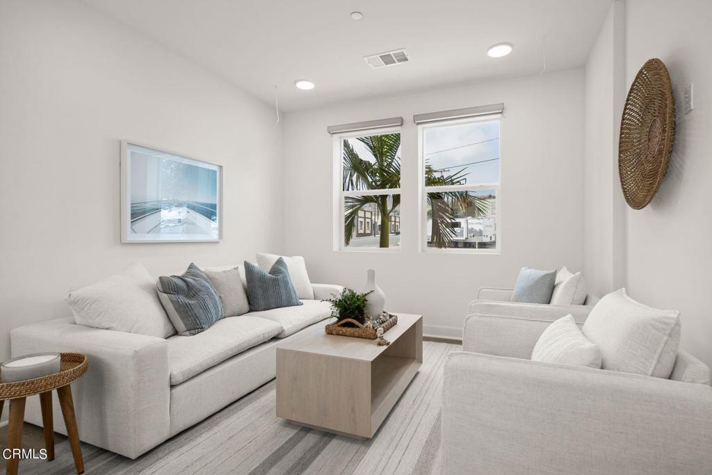 1230 E Thompson Boulevard 102