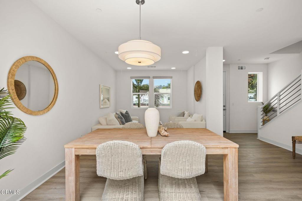 1230 E Thompson Boulevard 102