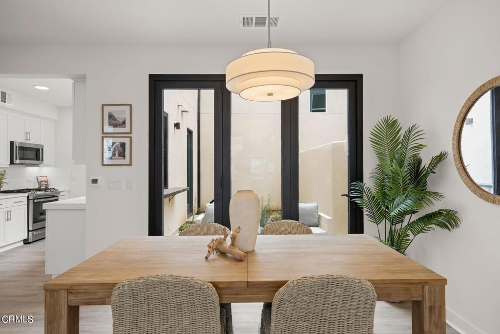 1230 E Thompson Boulevard 102