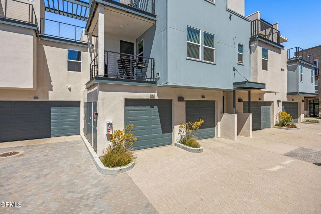 1230 E Thompson Boulevard 103