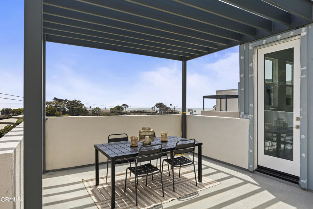 1276 E Thompson Boulevard 104