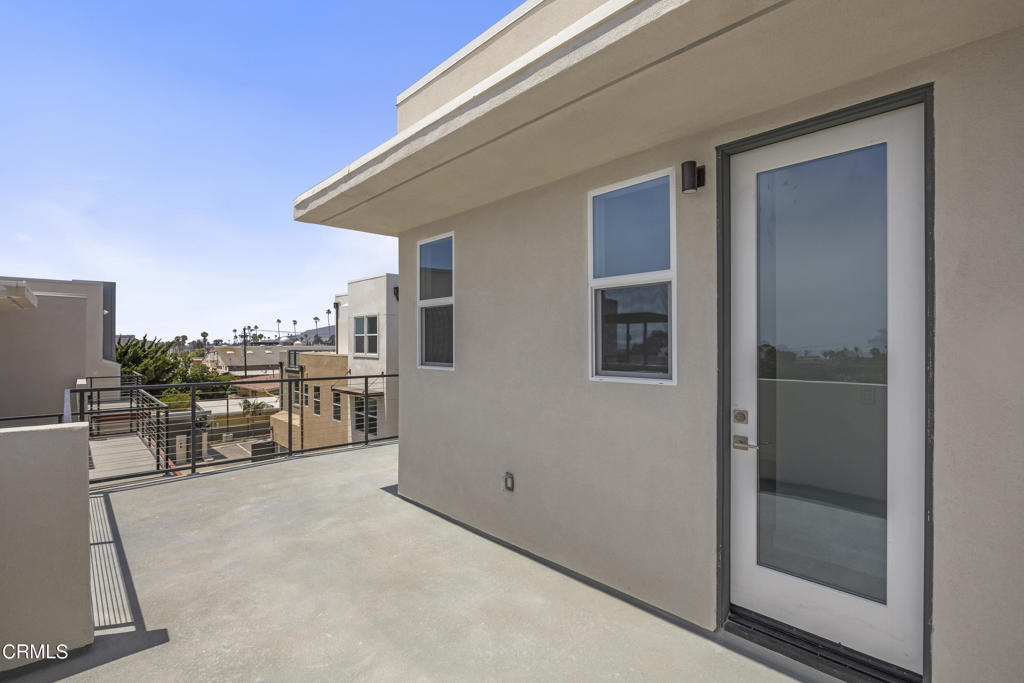 1276 E Thompson Boulevard 104