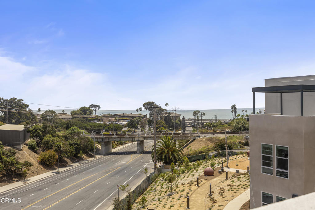 1276 E Thompson Boulevard 104