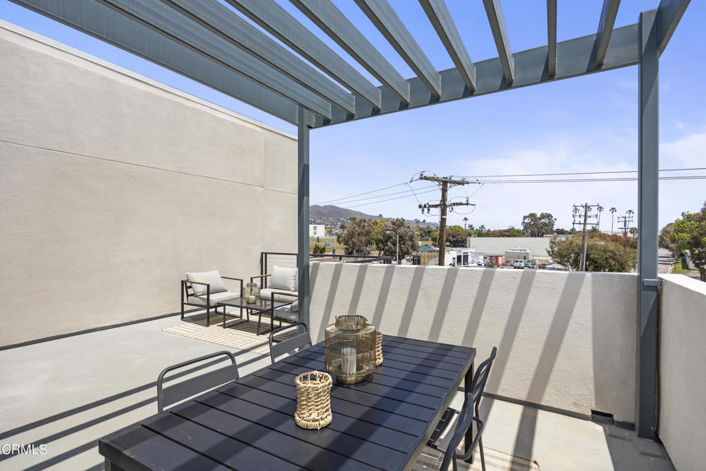 1276 E Thompson Boulevard 104