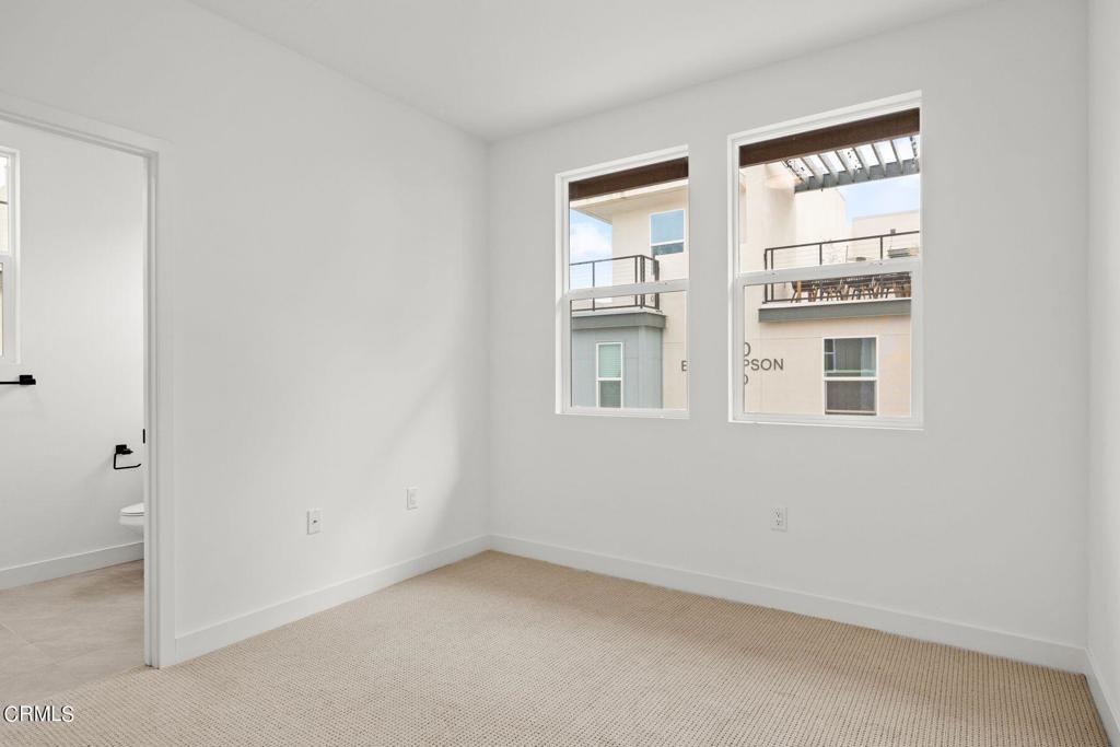 1244 E Thompson Boulevard 103