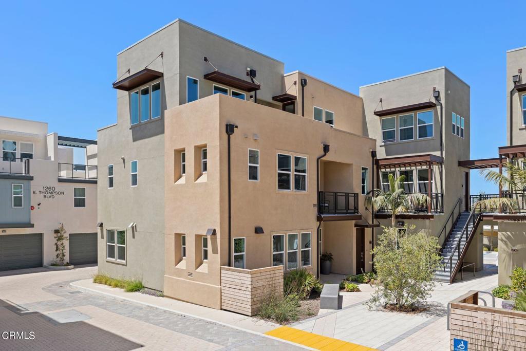 1244 E Thompson Boulevard 104