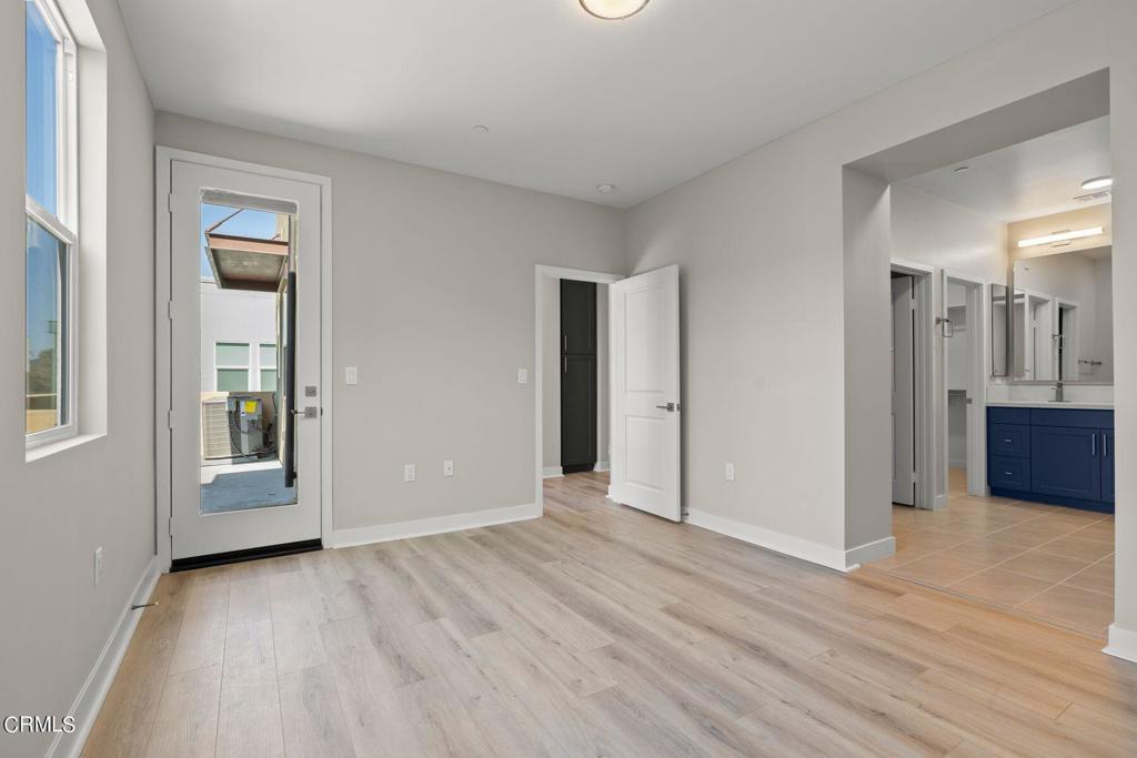 1244 E Thompson Boulevard 104