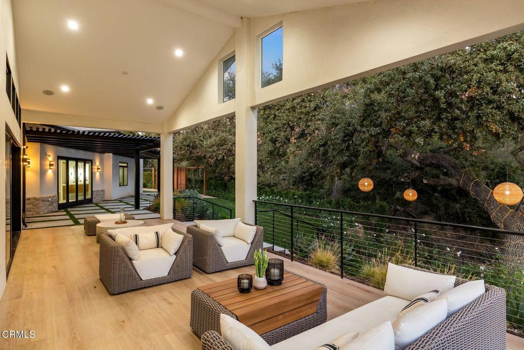 4187 Oak Place Drive