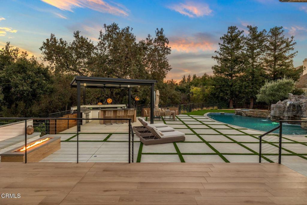 4187 Oak Place Drive