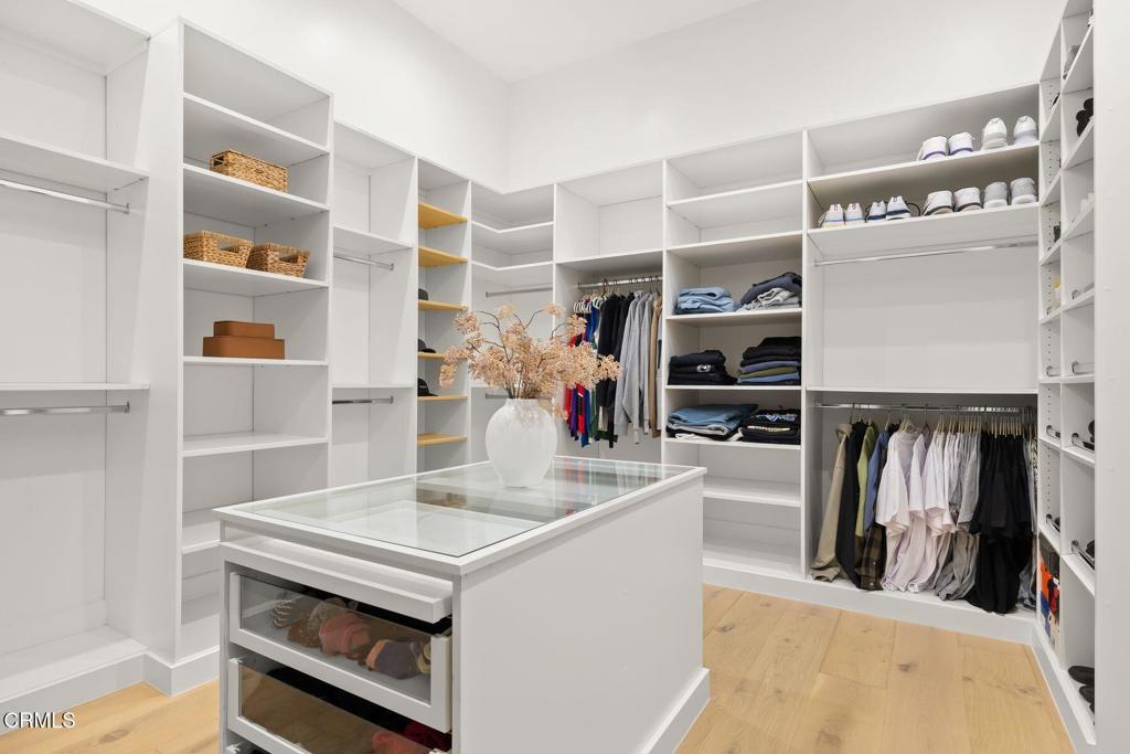 4187 Oak Place Drive