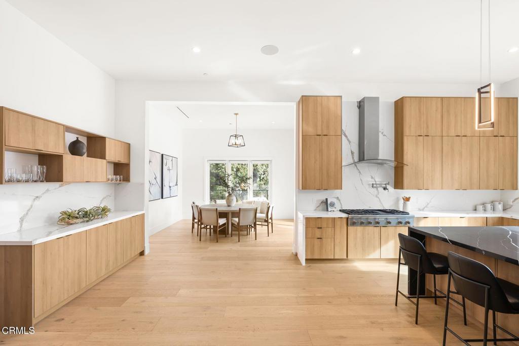 4187 Oak Place Drive