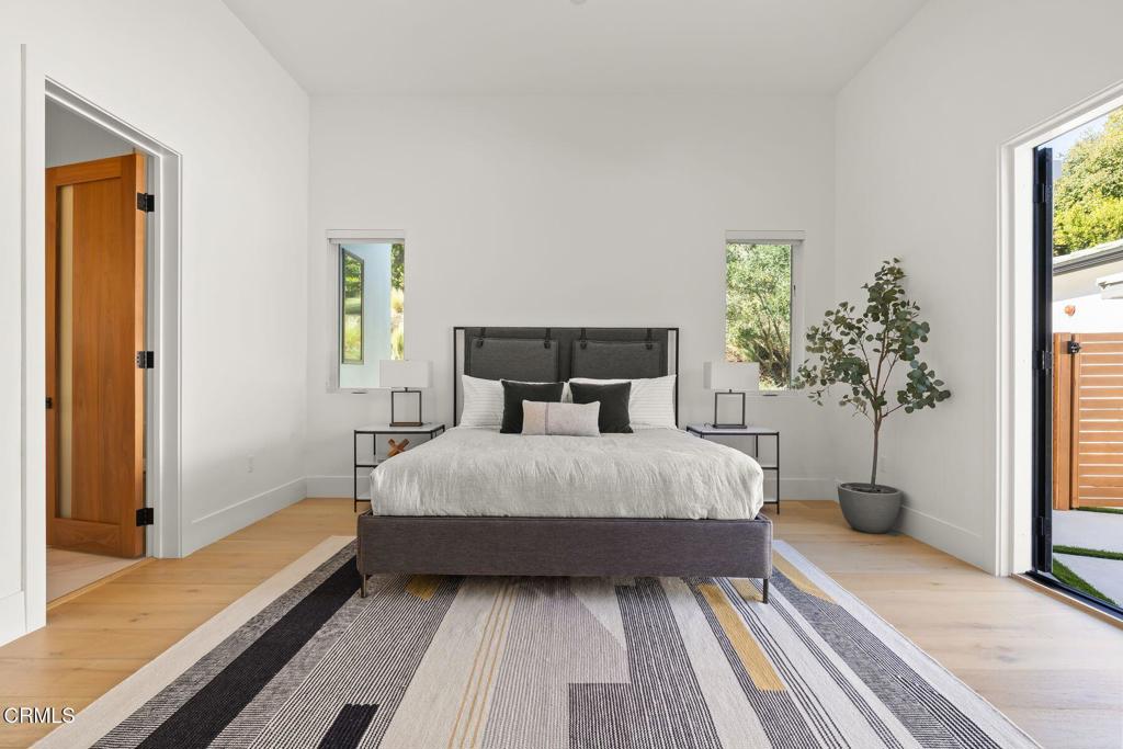 4187 Oak Place Drive