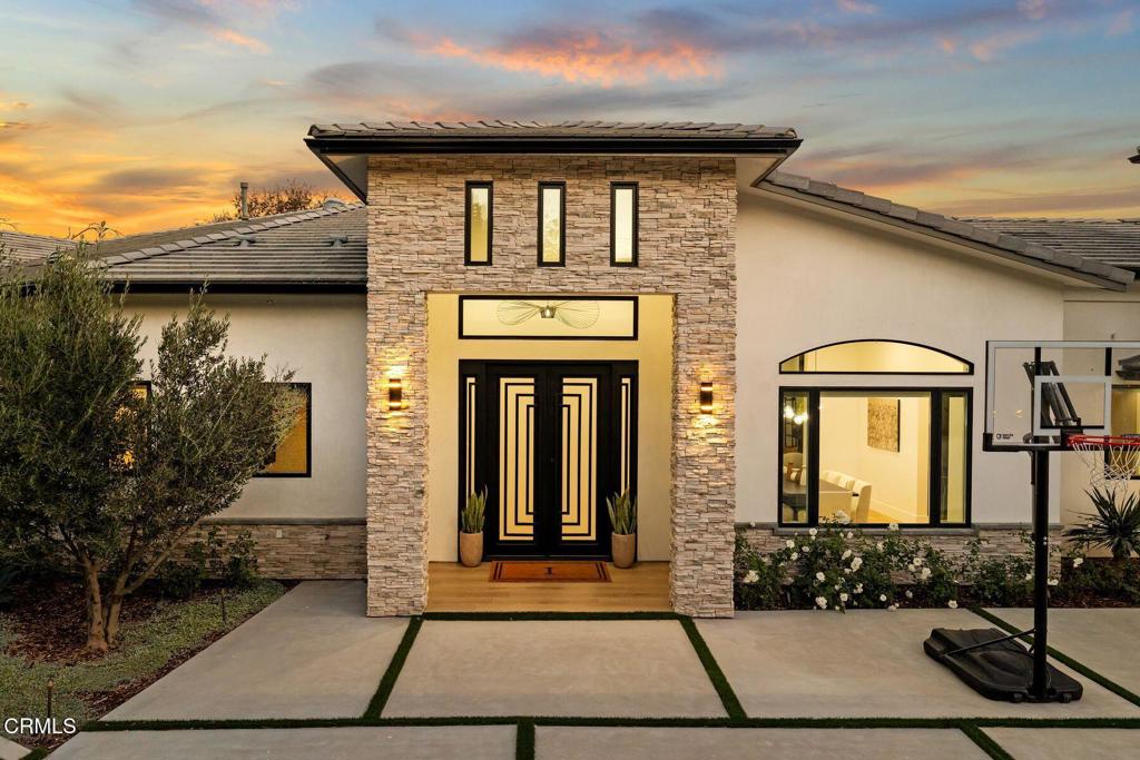 4187 Oak Place Drive