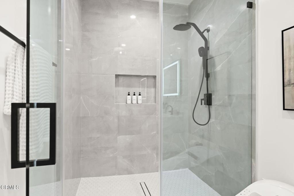 4187 Oak Place Drive