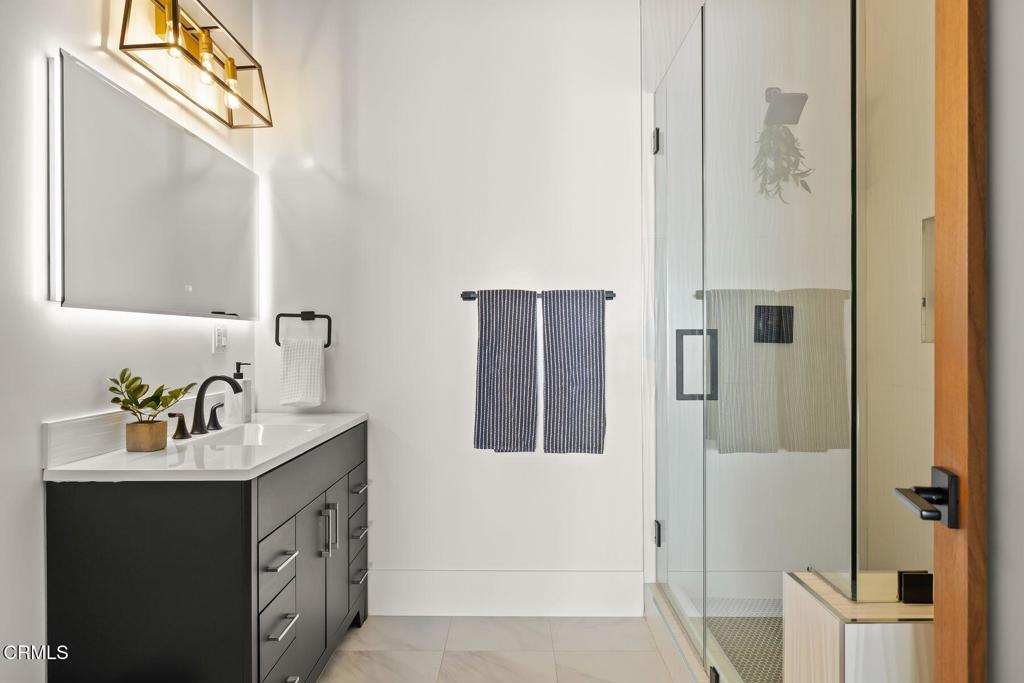 4187 Oak Place Drive