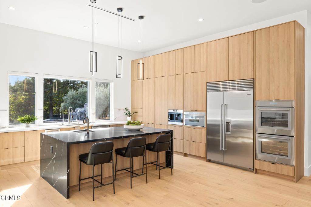 4187 Oak Place Drive