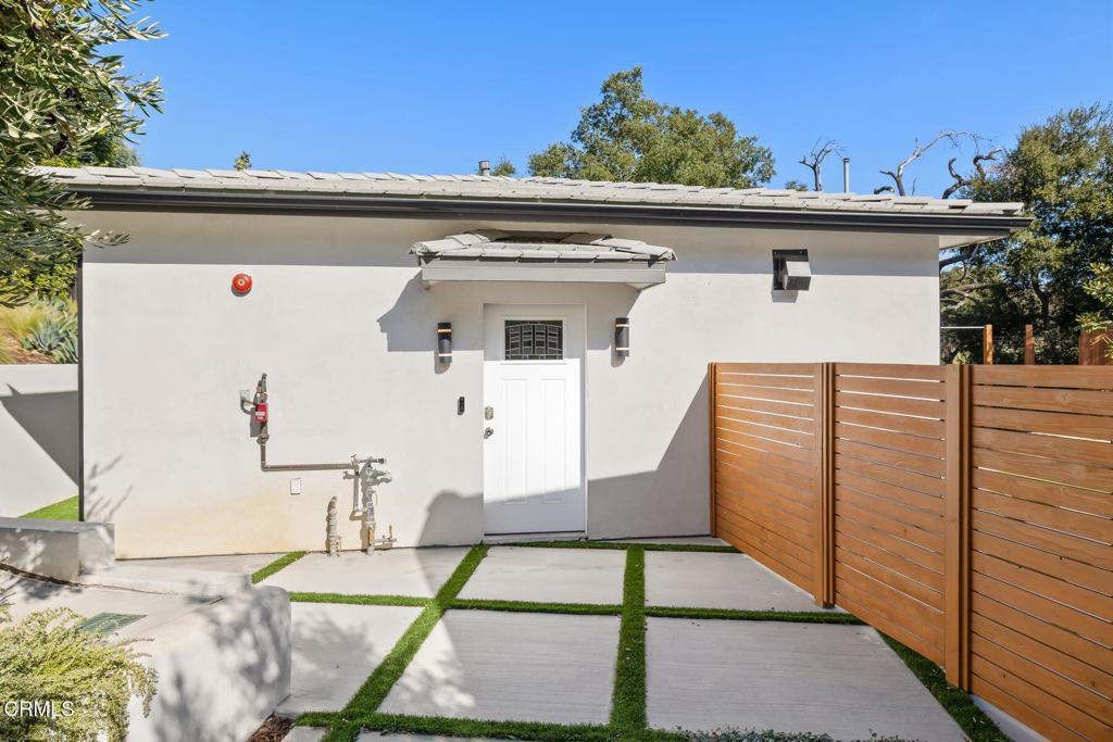 4187 Oak Place Drive