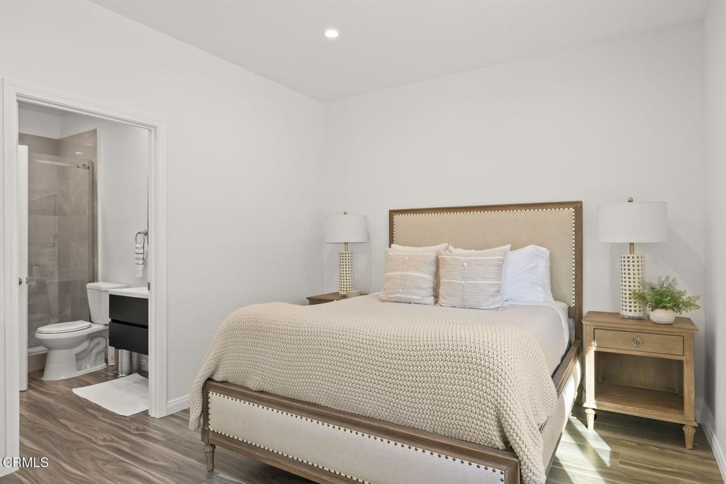 4187 Oak Place Drive