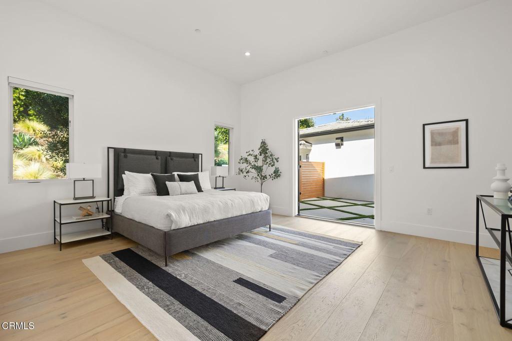 4187 Oak Place Drive