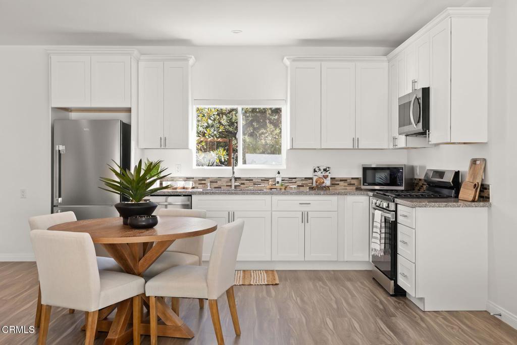 4187 Oak Place Drive