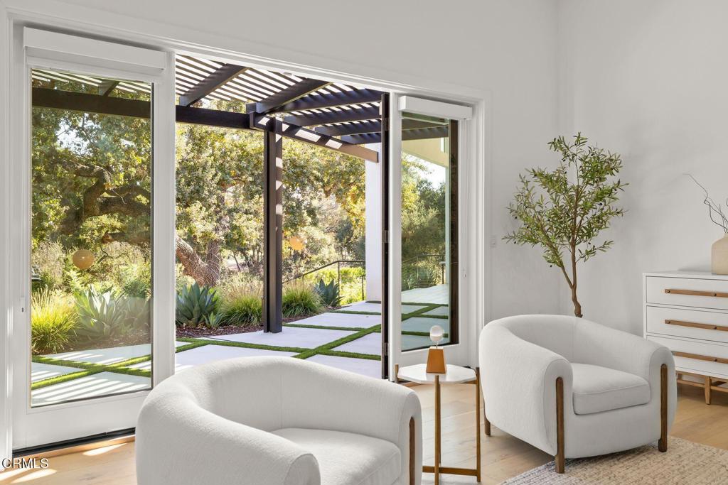 4187 Oak Place Drive