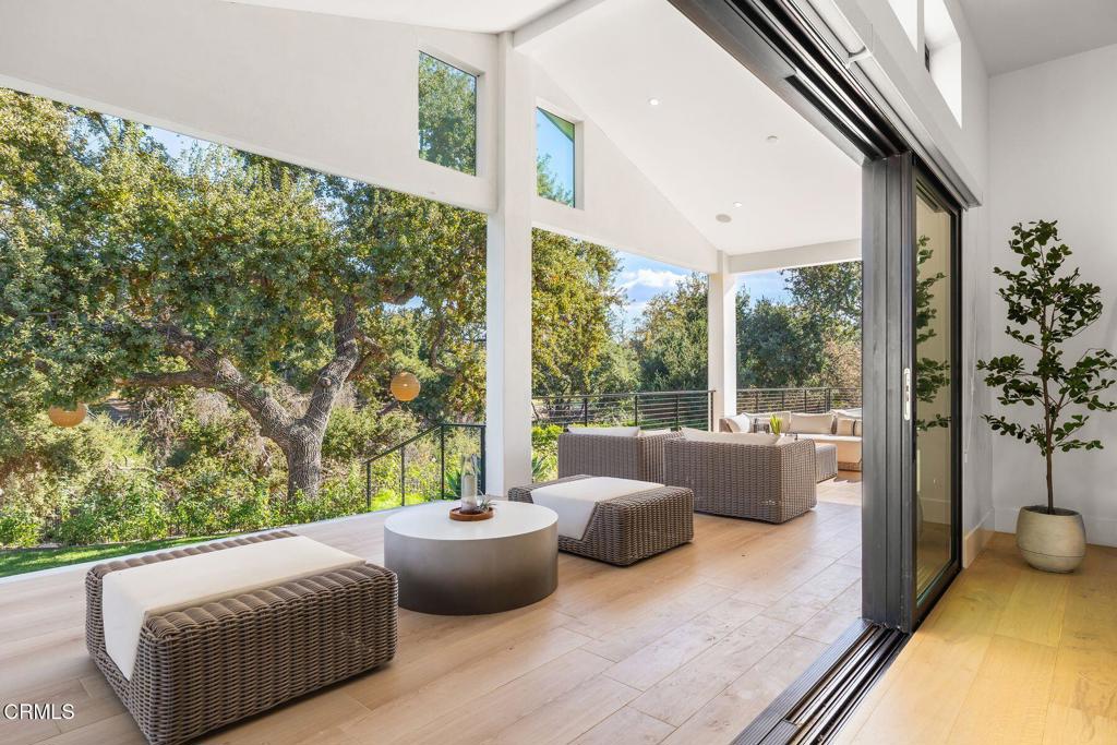 4187 Oak Place Drive