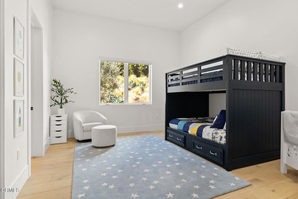 4187 Oak Place Drive