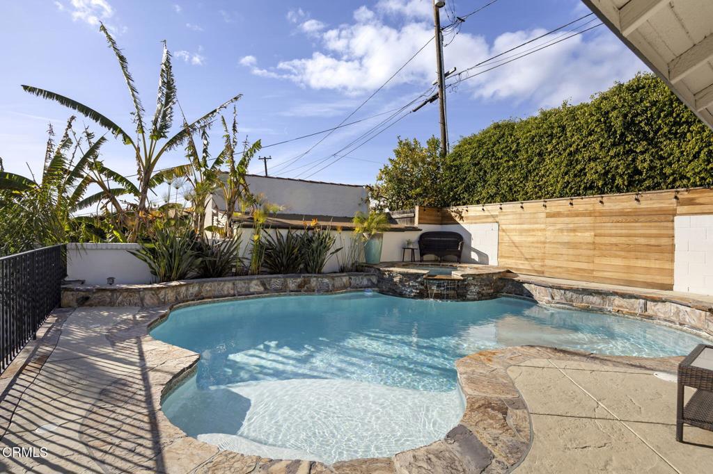 2243 Palomar Avenue