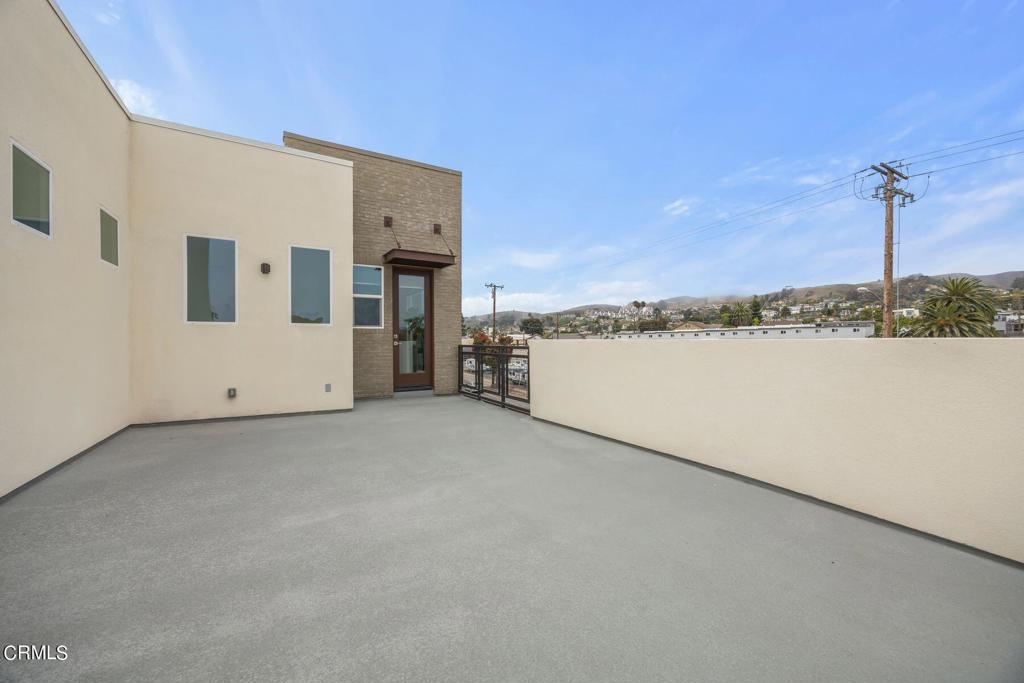 1290 E Thompson Boulevard 102