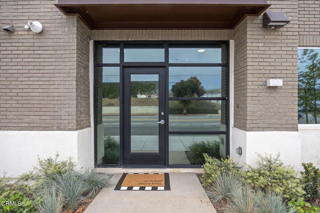 1290 E Thompson Boulevard 102